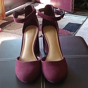 LC Lauren Conrad Hydrangea Heels